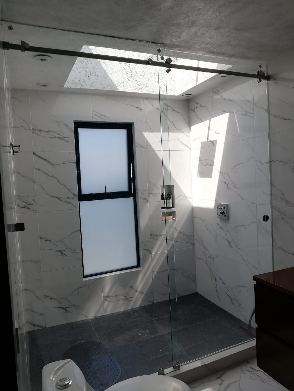 Canceles modernos para baño, templados o corredizos